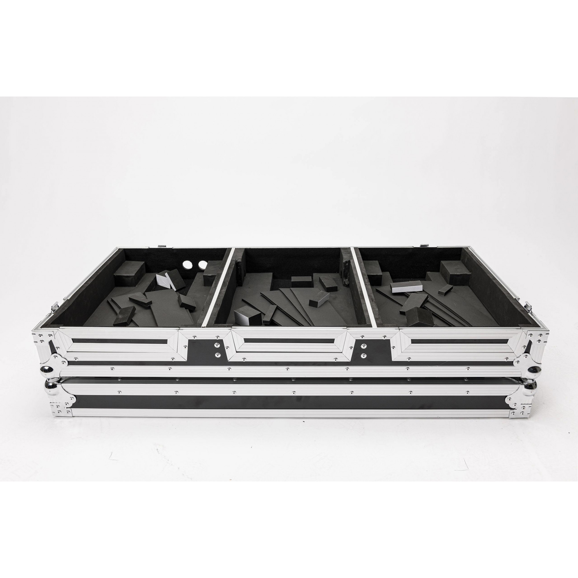MAGMA MULTI-FORMAT CASE PLAYER / MIXER SET MAGMA MULTI-FORMAT CASE PLAYER / MIXER SET